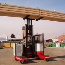 Quadri Lift - Multidirectional Forklift Diesel LPG